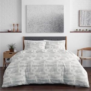 City Scene Duvet Cover Set - TWIN / 2 Piece - ‘ARIA’ - Gray/White